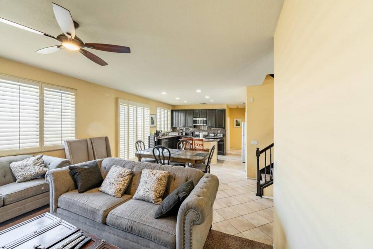 Family-Friendly 4Br Home - Spacious - Great Location Fontana Buitenkant foto